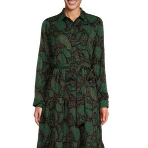 GREEN DRESS WITH CLASSIC COLLAR: Paisley Print Belted Shirtdress